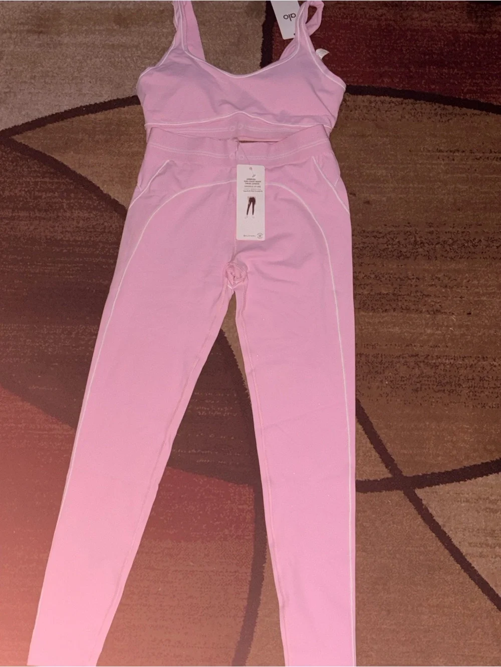 Women’s Pink Alo Sports Bra & Legging Set - Picture 4 of 5